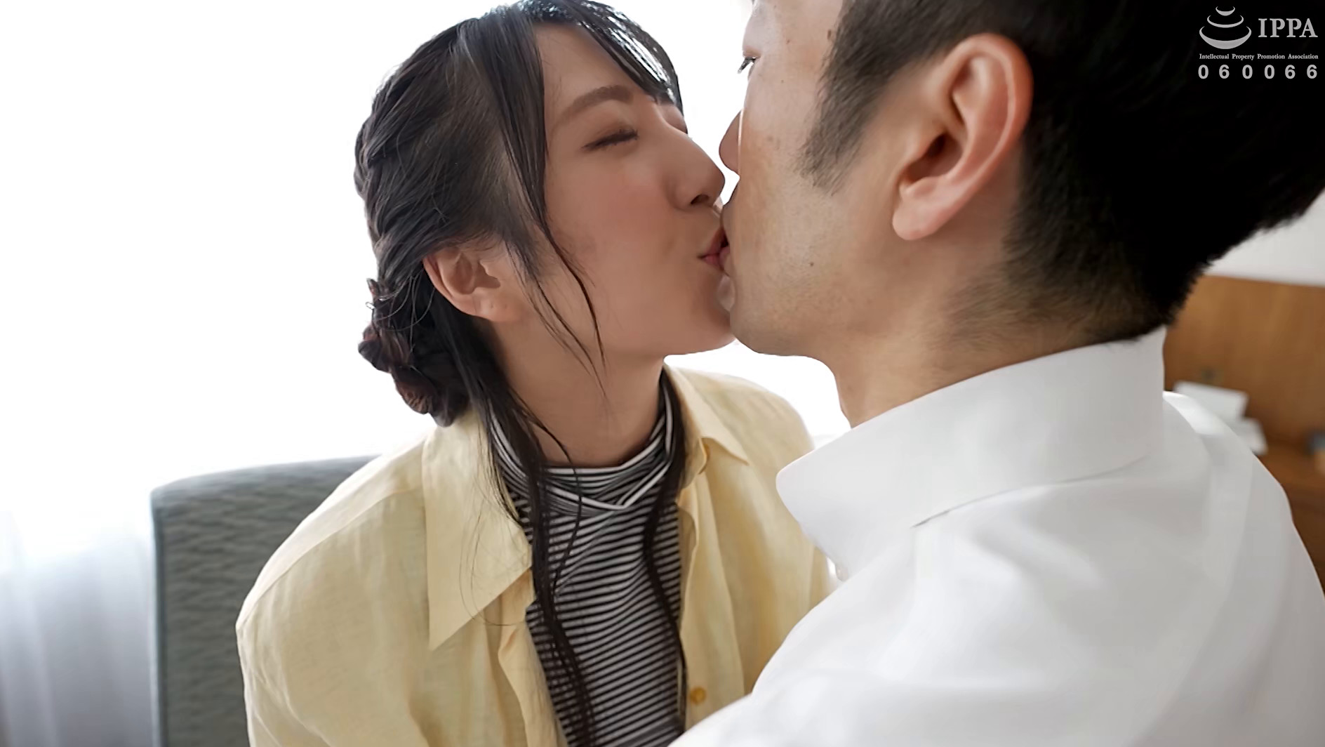S-Cute はな(22) 恥じらい美少女が何度も逝っちゃうSEX 画像1