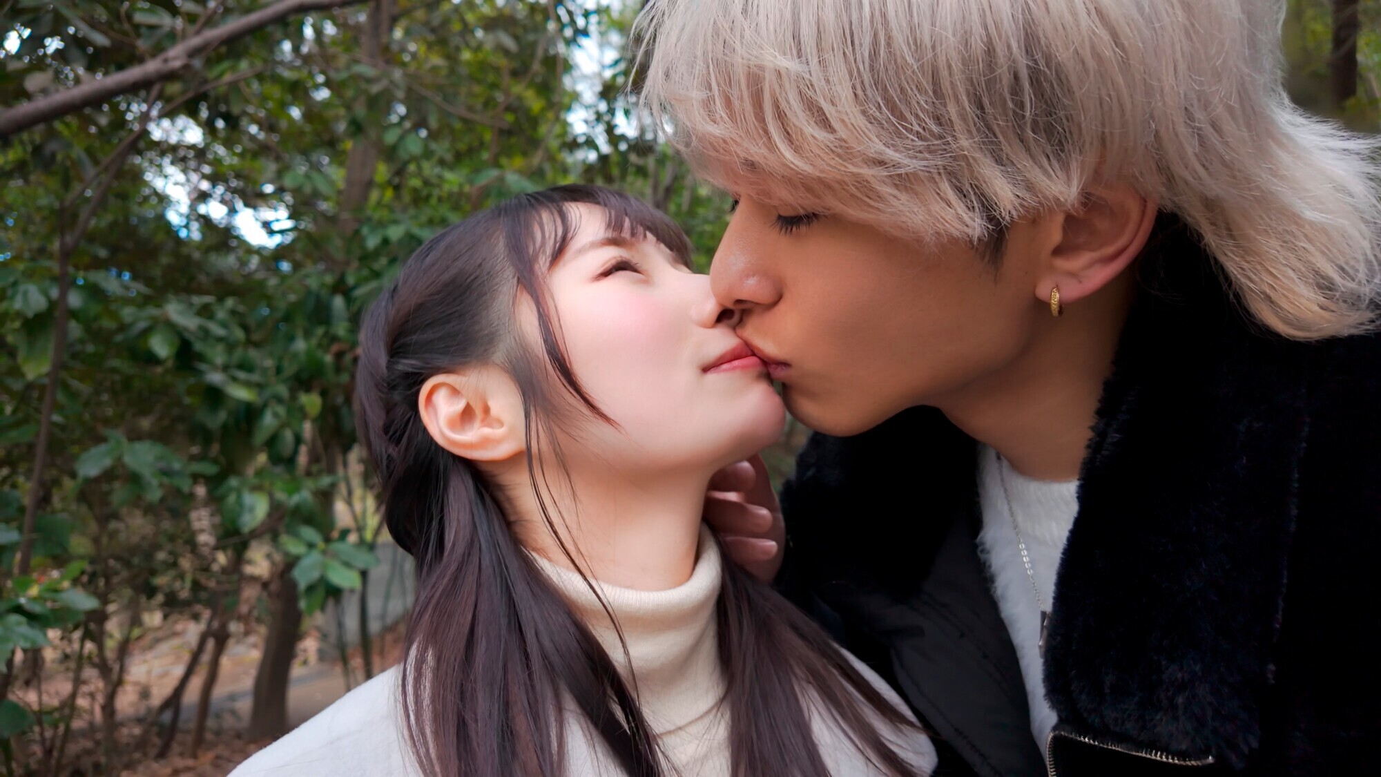 ベビードール姿で中出しハメ撮りSEX 1枚目