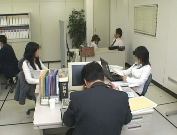 社内マッサージレディのお仕事 浜崎りお(19) 画像11