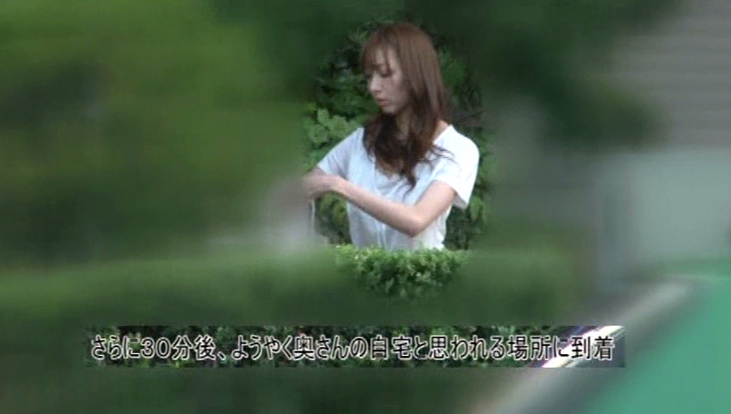 12年前に芸能界を引退した元グラビアアイドルの可愛い奥様をSODがAV出演口説きます!! 画像1