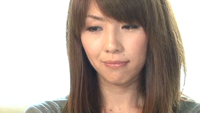 息子と手をつないで義弟と不倫中出しFUCK 画像1