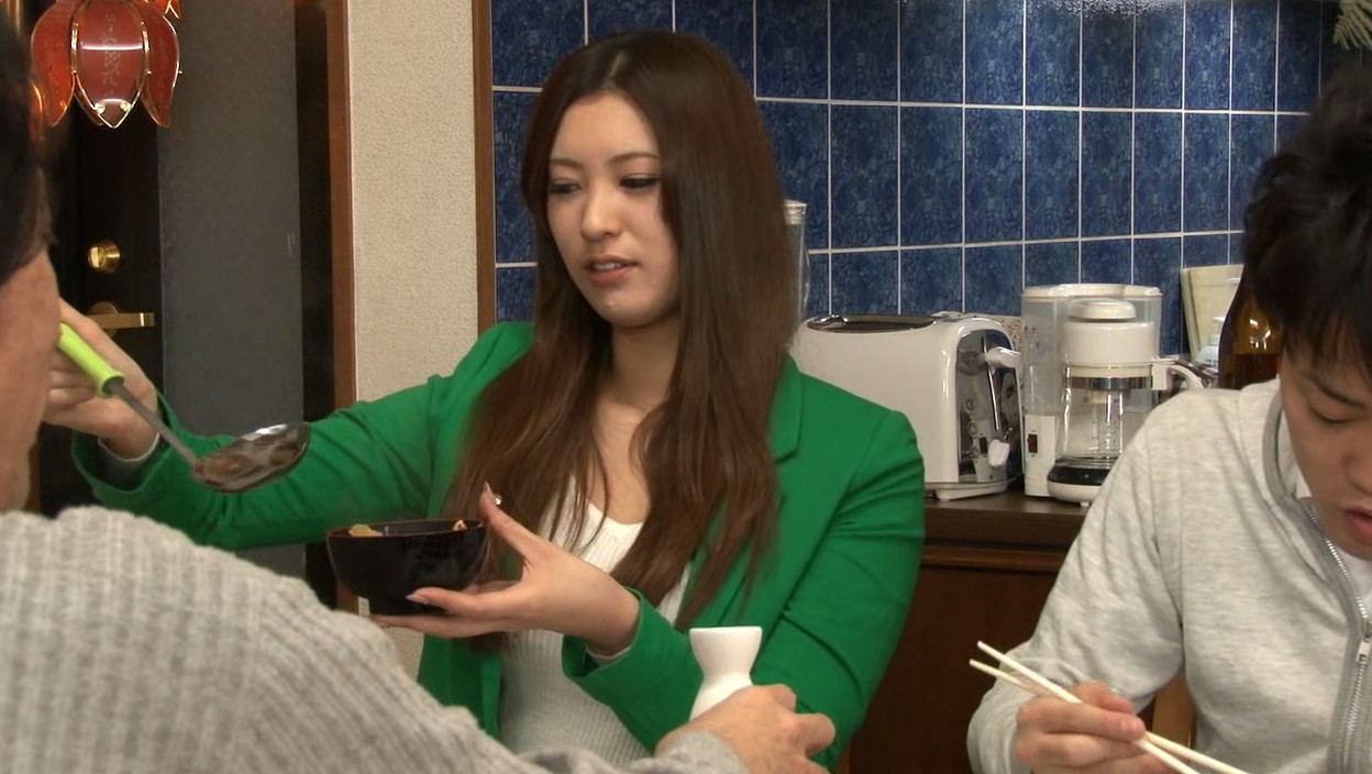 ほろ酔いお姉ちゃんが旦那と僕を間違えて、禁断の近親中出しSEX 画像17