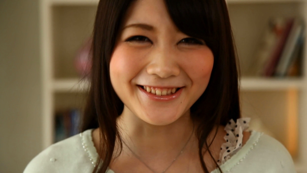 濃厚なキスに発情して中出しをせがむ 天然Gカップ学生 ものすごいオッパイ×真性中出し 立川理恵 画像1