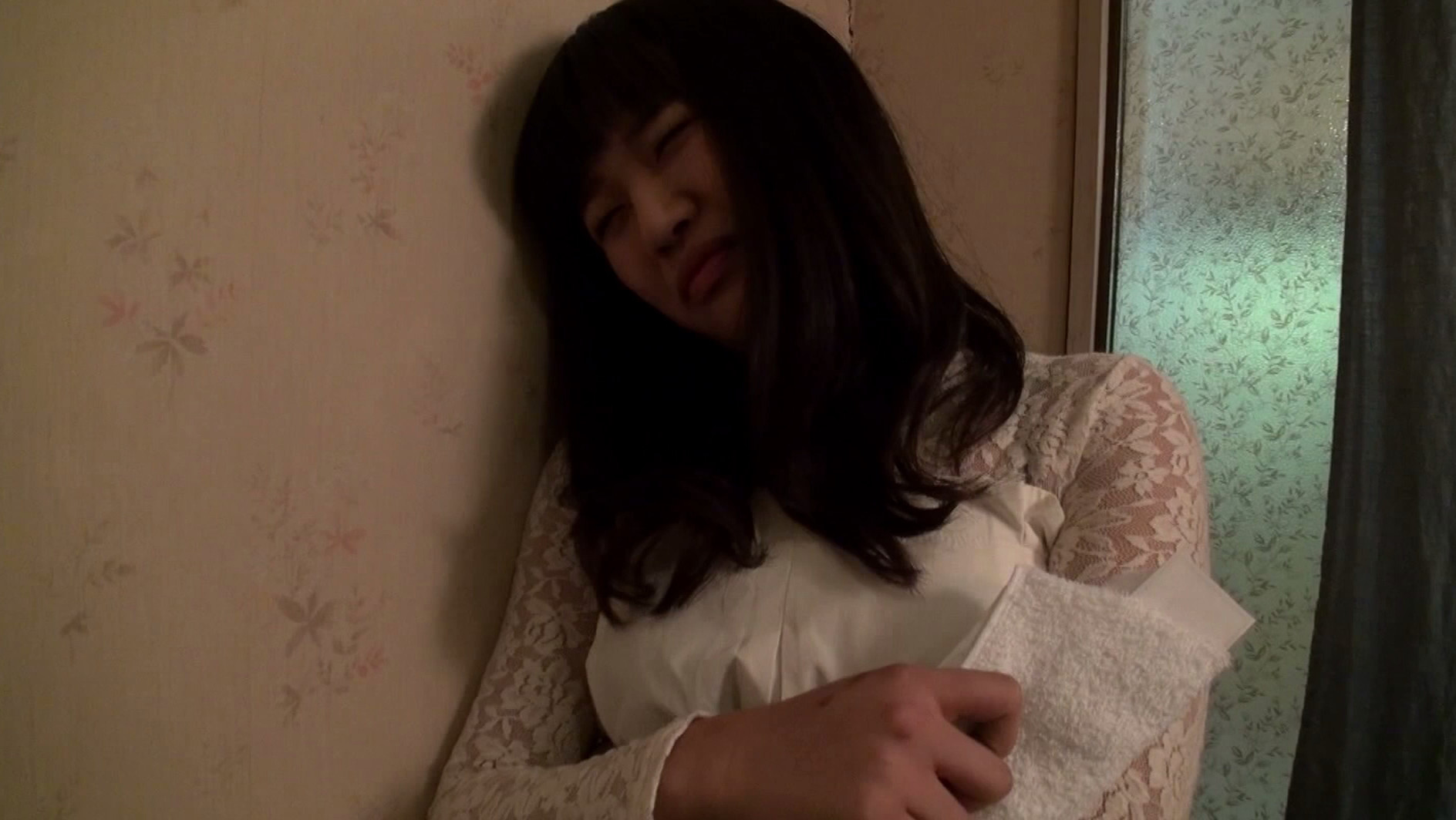 伊香保温泉で見つけたお嬢さん タオル一枚男湯入ってみませんか? 赤面お嬢さん倍増!撮り下ろし12名チ○ポ洗い大量暴発スペシャル!!+10年間でたった3人しか撮れなかった、男湯から出てきたお嬢さんの超レアSEX映像!!! 画像20