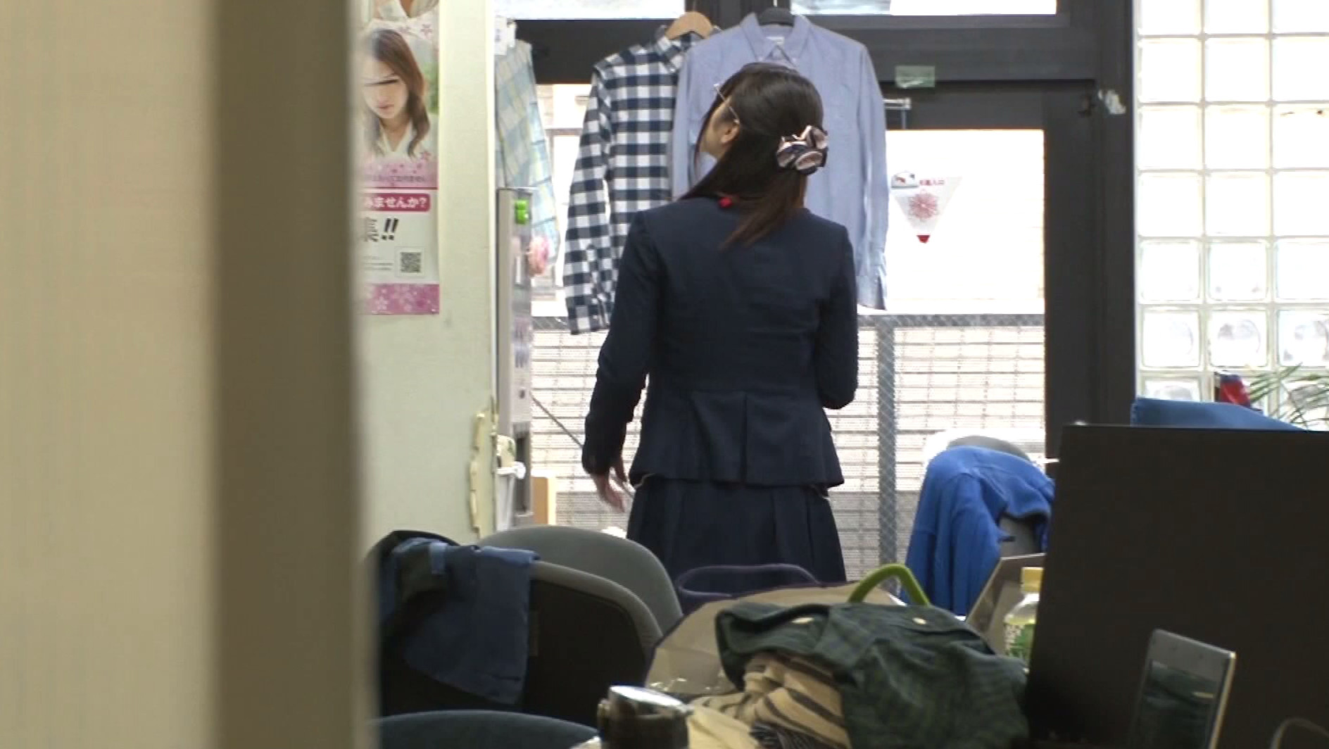 SOD女子社員 SOD宣伝部入社2年目 市川まさみ 打ち合わせ中・お掃除中・出張中・資料作成中にいきなり挿入・・・でも感じちゃう敏感なカラダ 即ハメSEX4本番! 画像9