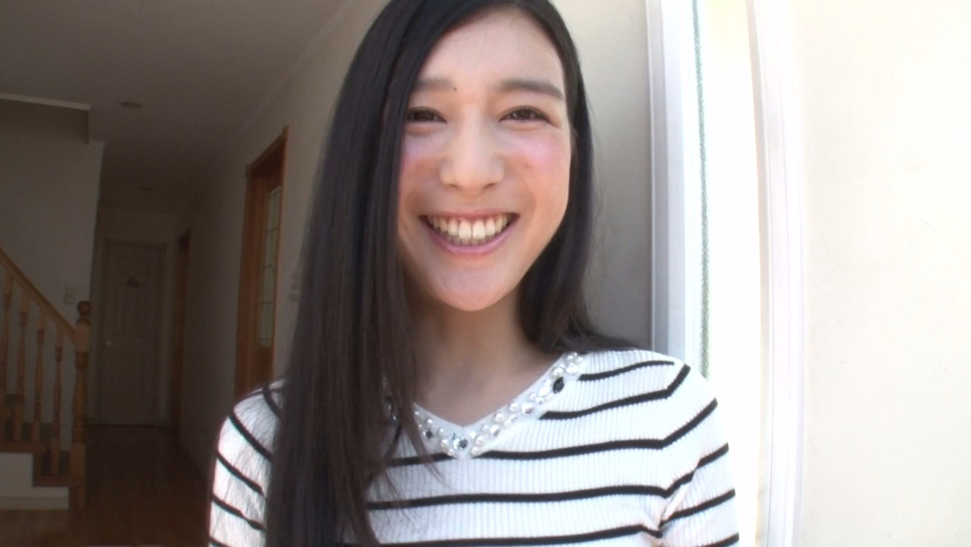 古川いおり 友達の姉のお尻がムッチムチにエロすぎてお尻好きな僕はつい変態でエッチな妄想をしてしまう 画像1