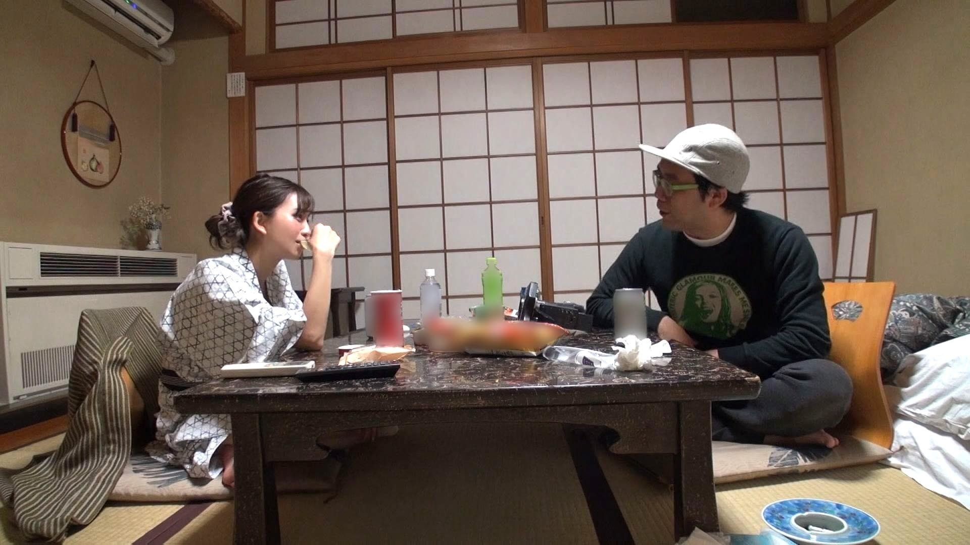 鈴木真夕 カリスマAV監督タイガー小堺の『AV女優のお悩みを一刀両断!!撮影現場におジャマして勝手にハメ撮り人生相談始めちゃいました!!』 画像2