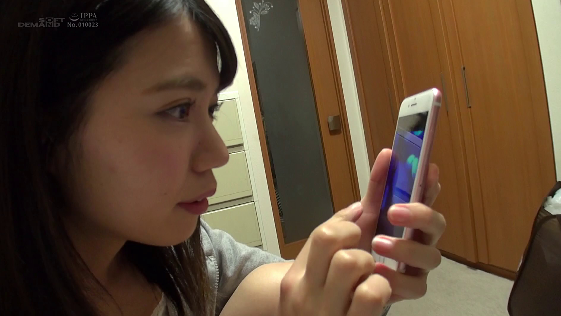 姉の匂い 姉と弟の禁断の初挿入をとらえた近親相姦映像3組 まゆ25歳 ねね25歳 ようこ25歳 画像7