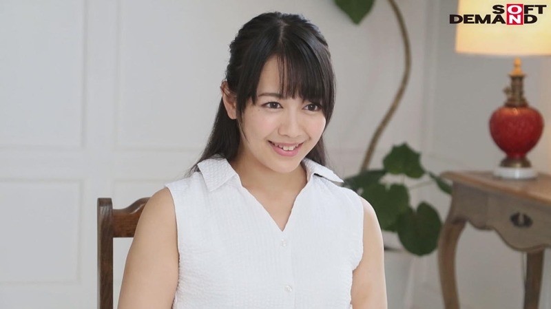 平凡な人妻がひた隠してきた超敏感な恥ずかしすぎるカラダ。 小日向まい 32歳 AV DEBUT イメージ1