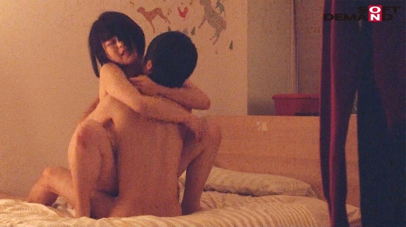 成熟した姉の裸に触れた童貞弟はイケない事と知りつつもチ○ポを勃起させて「禁断の近親相姦」してしまうのか!? 9 画像16