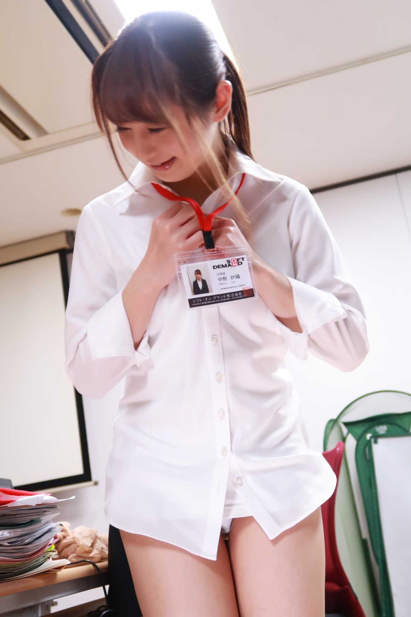 SOD女子社員 野球拳 制作部 中野伊織 画像1