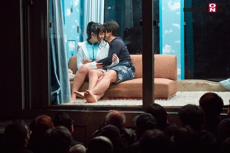 夏編!逆転マジックミラー号 「素人娘たちの大胆SEXを生で見たくないですか?」大人数に見られているとは知らずに激イキ姿を大胆に披露! パート3 画像10