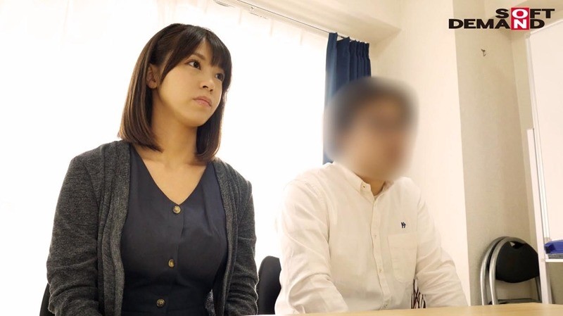 寝取らせ願望のある旦那に従い出演させられた本物シロウト人妻 case3 専業主婦・広瀬麻里 26歳 AVデビュー 東京都多摩市在住 主人のためにネトラレます 画像19