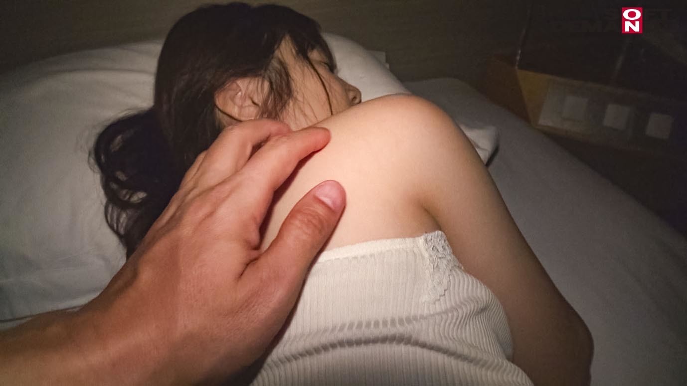 寝ている隙にコッソリと・・・ 坂下真希(39) 画像3