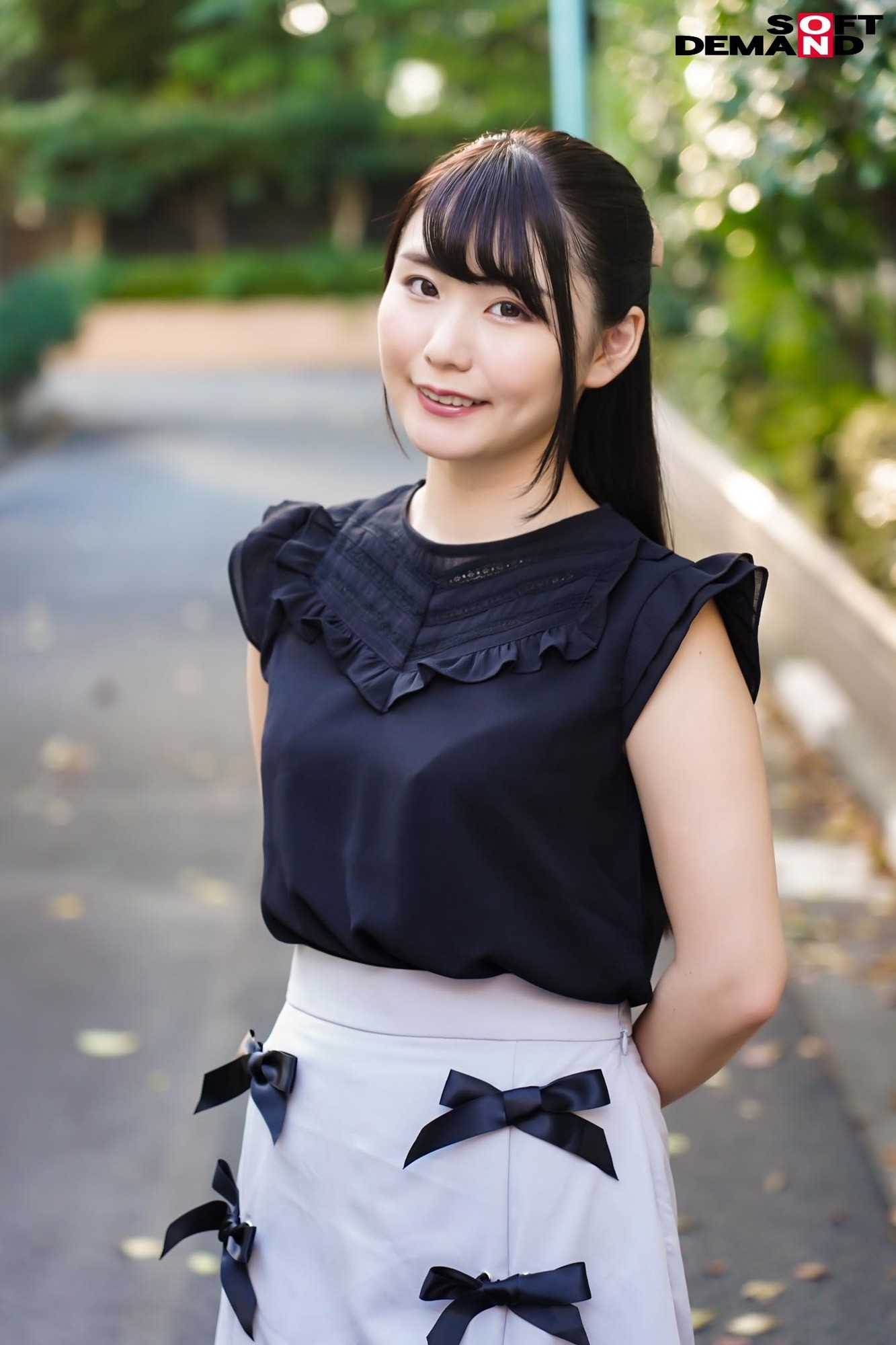 精子採取ゲームに挑戦!素人3名(樹希ちゃん、ねねちゃん、聖来ちゃん)が賞金のためにチ〇ポに刺激を与えまくる! 画像1