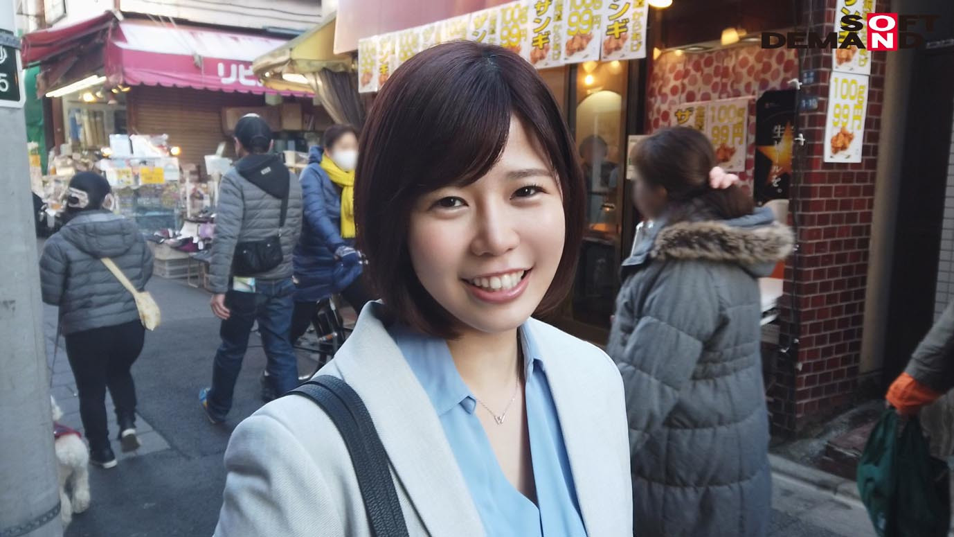 地味にみえて脱いだらムチムチのクソエロG乳ボディ チ〇ポ大好き!尻軽希少種ヤリマンちゃん。 東京 江東区 ■■商店街 保険営業2年目 川端成海さん(仮名・24歳)仕事終わりに中出しシ放題 AVデビュー 画像8