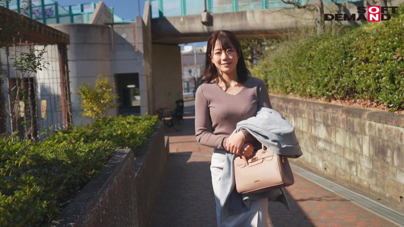 どんなに忙しくても家事と育児は欠かさない子育て奮闘ママ 澤村かんな 24歳 AV DEBUT 画像3