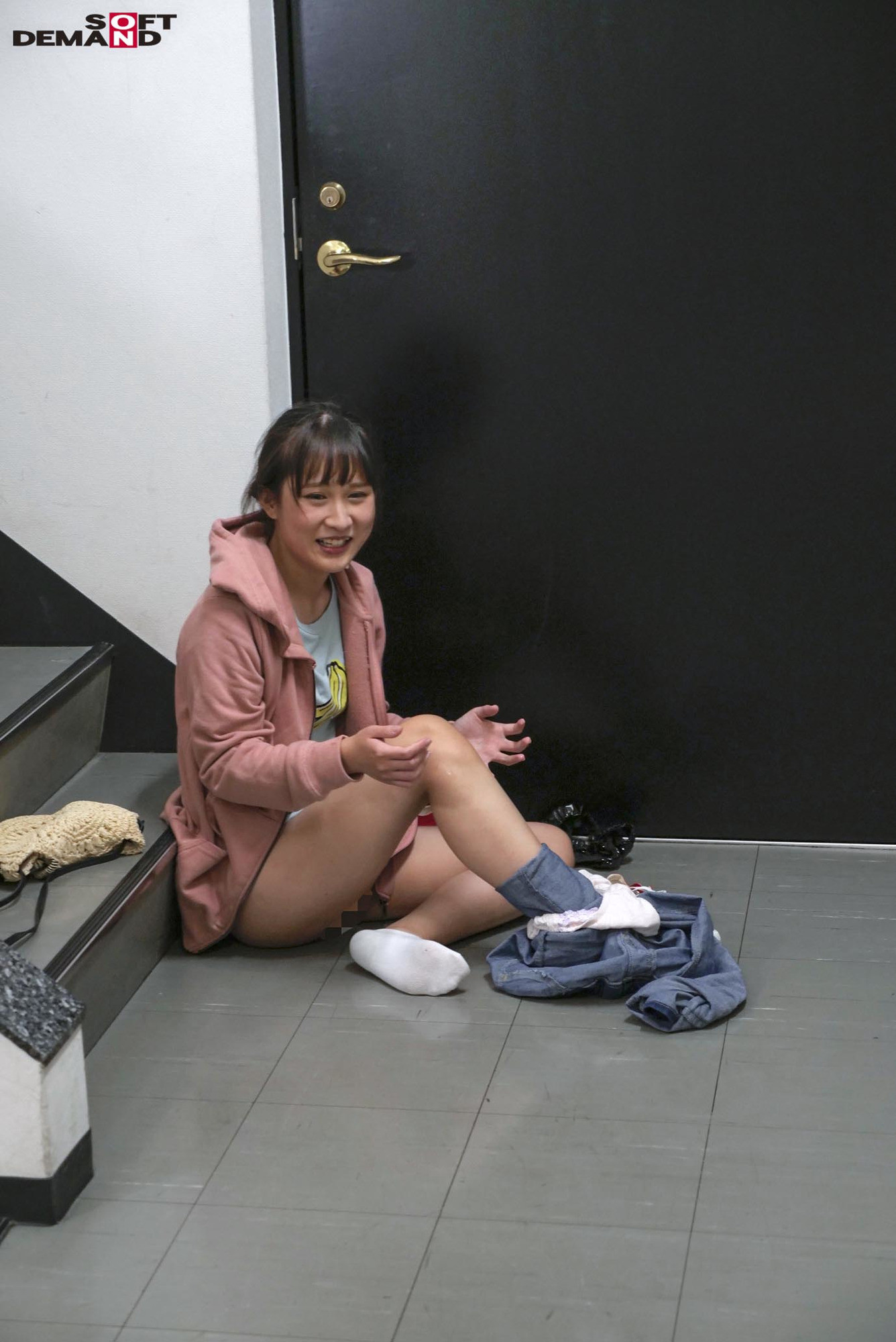 コンプラスルーの怒涛のガチエロバラエティ! 『本日の撮影。全て回転ダーツで決めてもらいます!』 問答無用、一本のダーツで撮影内容がガチ決定! 挑戦者 #2 中島あつこ 画像18