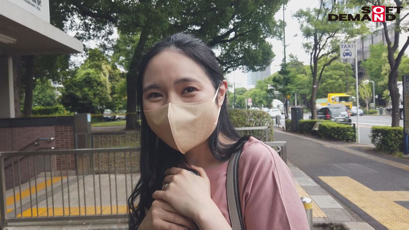 古都・京都で出会った奥ゆかしく気品溢れる一児の母 藤崎ほなみ 32歳 旦那に内緒で有休を使い京都~東京日帰り 5人の男と立て続けに即挿入イカされまくりの不倫ひとり旅 敏感なカラダを襲う休みない激ピストン 画像4