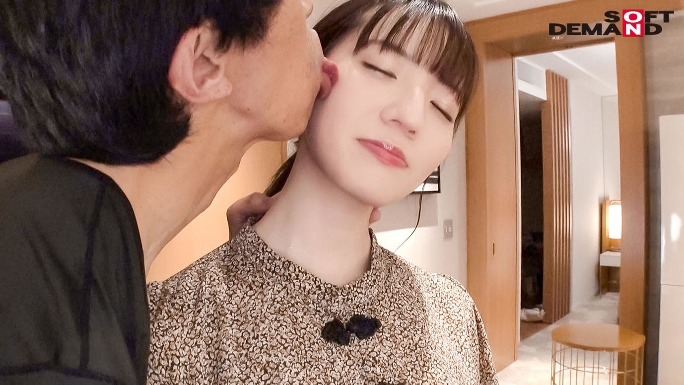 色白Fカップ声優学生。顔面から脇の下、足の指まで余すことなく舐めつくした合計2日間 小花のん 画像9