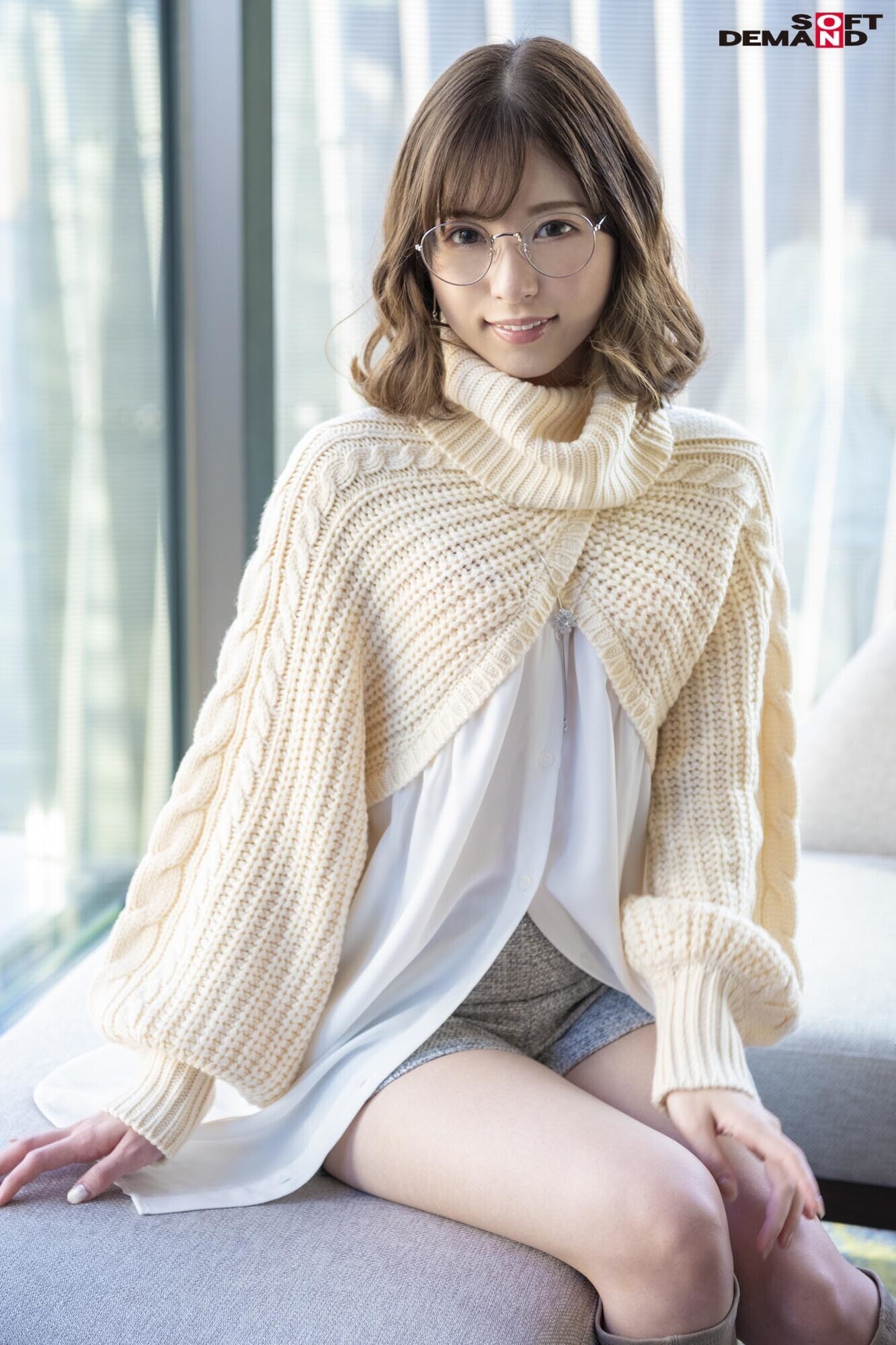 おねだり肉食系エロ眼鏡ガンガン生ハメ中出し 可愛すぎるセフレ レナ(23歳)エステシャン 顔面優勝!底なしの性欲シロウト #001 画像2