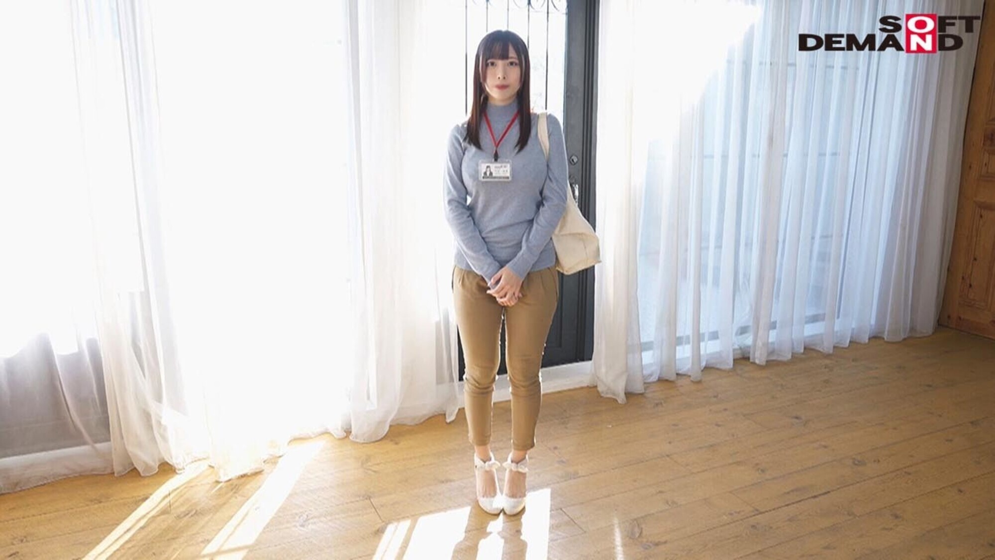 プライベートでも味わったことのない「ナマ初中出し」解禁! 自ら欲しがるゴム無しチ〇ポに何度も激イキ大痙攣!大量の特濃ザーメンをマ○コに注入しました! 中丸未来 画像13