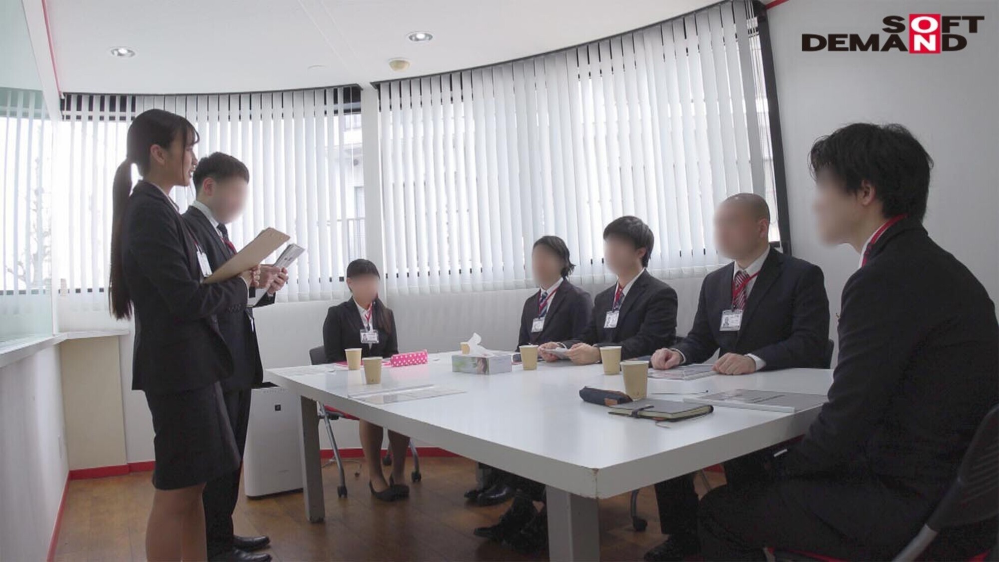 SOD女子社員に復職した宮崎リン 新卒社員の教育係をするはずが･･･研修期間中に童貞クン3名喰いまくり！！