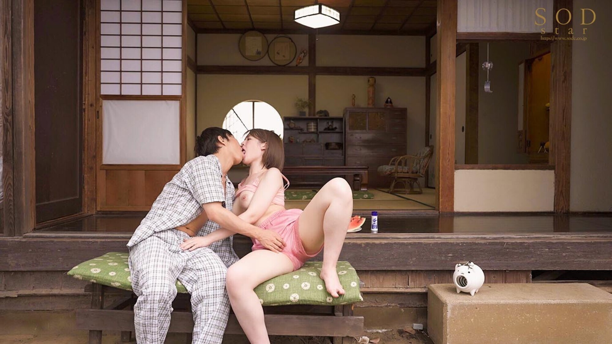 やたらと薄着な兄嫁の誘惑がエロすぎて・・・汗だくでひたすらヤリまくった、夏 千鶴えま 画像8