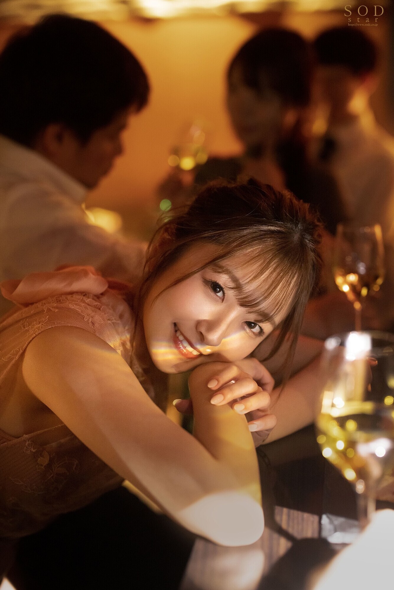 一線を越えてしまった夜。昔振った同級生と同窓会で再会したら、誘惑されて逆NTR。途中で抜け出して、朝までホテルでヤリまくった・・・ 青空ひかり 画像2