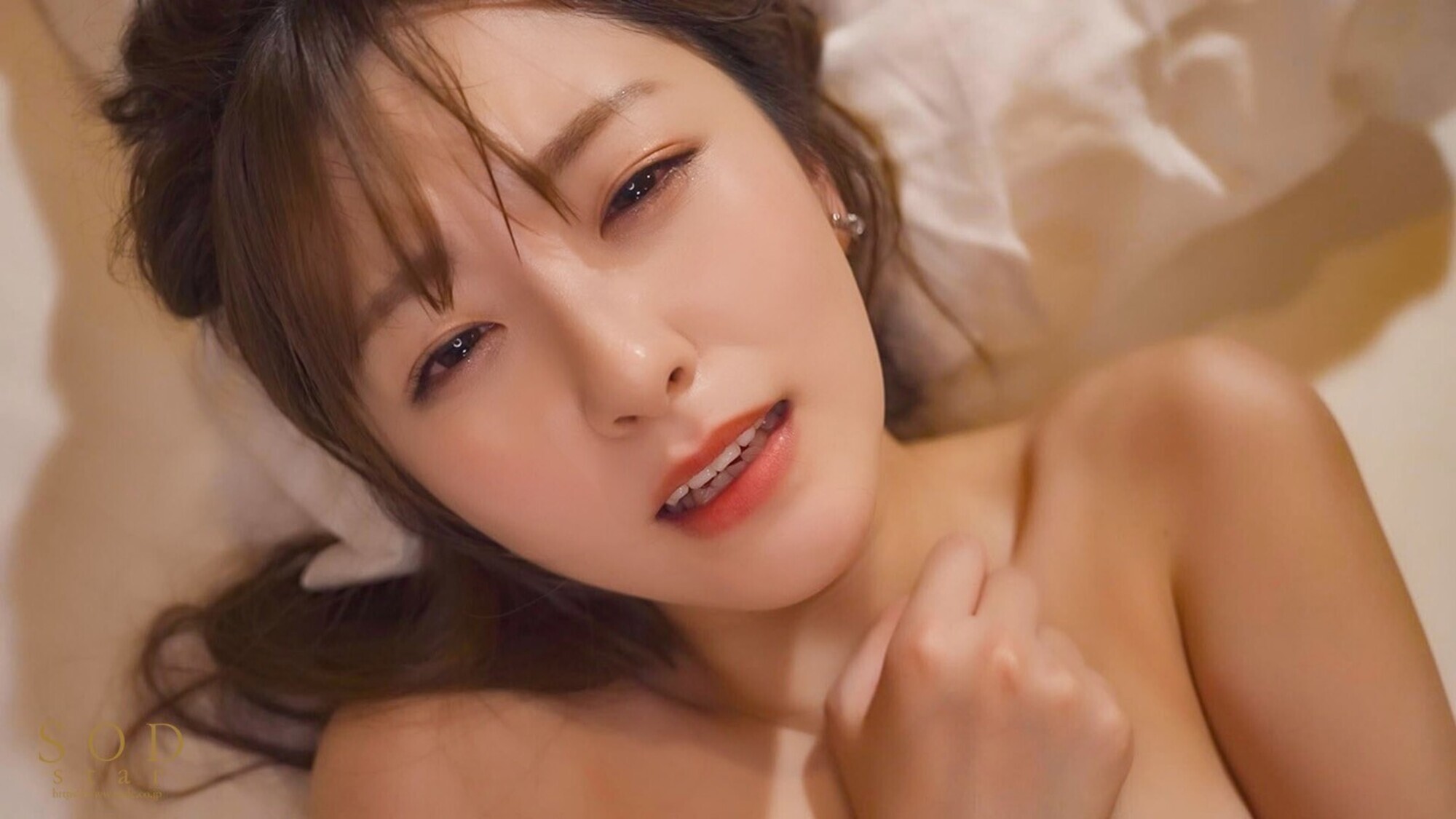 一線を越えてしまった夜。昔振った同級生と同窓会で再会したら、誘惑されて逆NTR。途中で抜け出して、朝までホテルでヤリまくった・・・ 青空ひかり 画像16