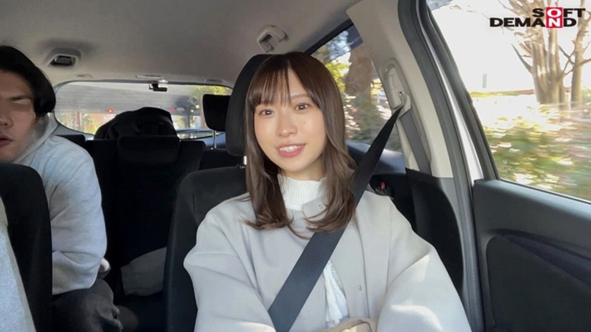 【初撮り】乃○坂にいそうな正統派美少女。大学ある日にAV撮影。愛嬌たっぷりの笑顔が一転!? 気持ちよすぎておねだりが止まらないドMちゃんでした。 ひなちゃん 23歳 画像3