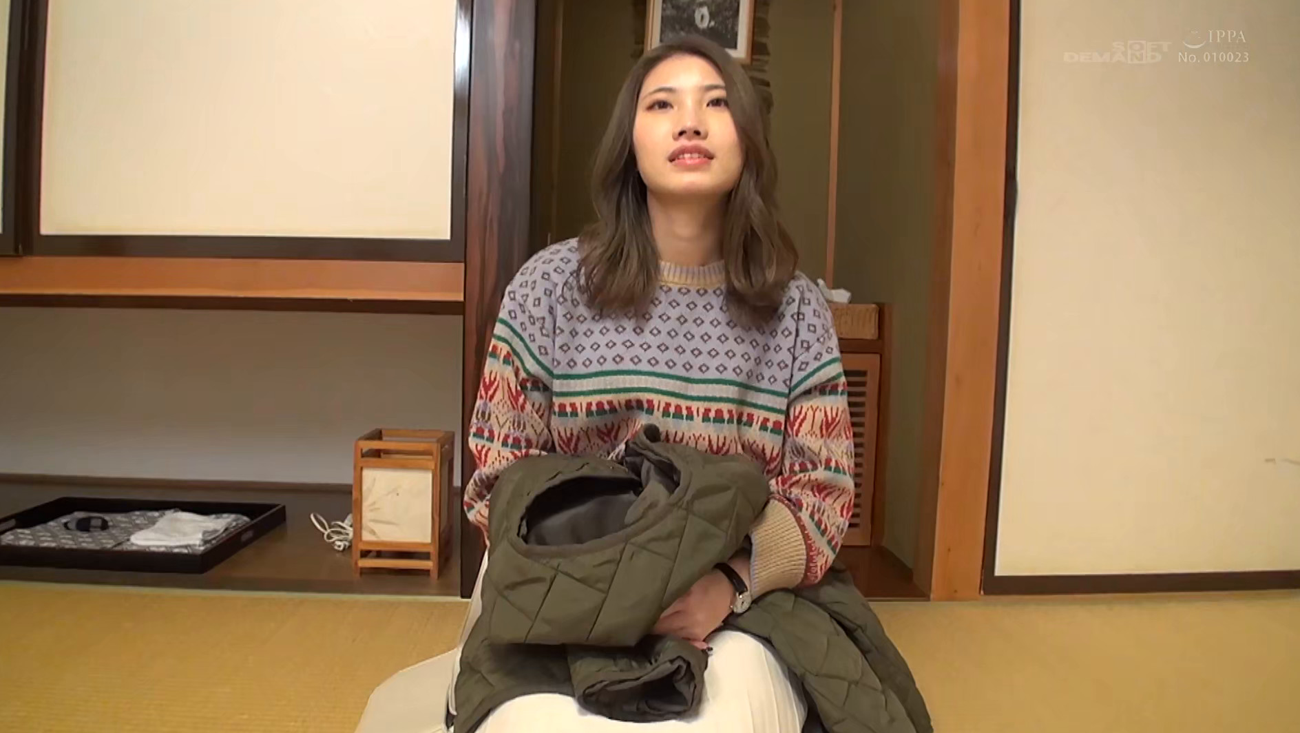 【ちえ編】尾瀬高原温泉で見つけたお嬢さん タオル一枚 男湯入ってみませんか? 近年稀にみる混雑ぶりで 360度どこを見たってチ〇ポまみれの赤面羞恥ミッションSP 画像1