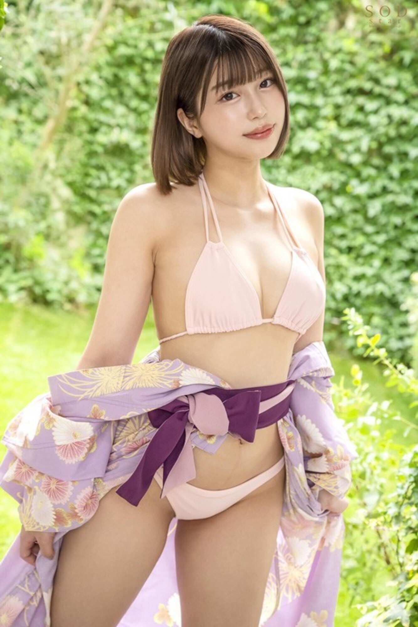 【夏といえば水着!SODstar全員ビキニ祭】「今日ボクは先輩に食われるかもしれません・・・」 憧れの先輩と童貞のボクがセフレに発展してハメまくった混浴温泉旅行 唯井まひろ 画像2