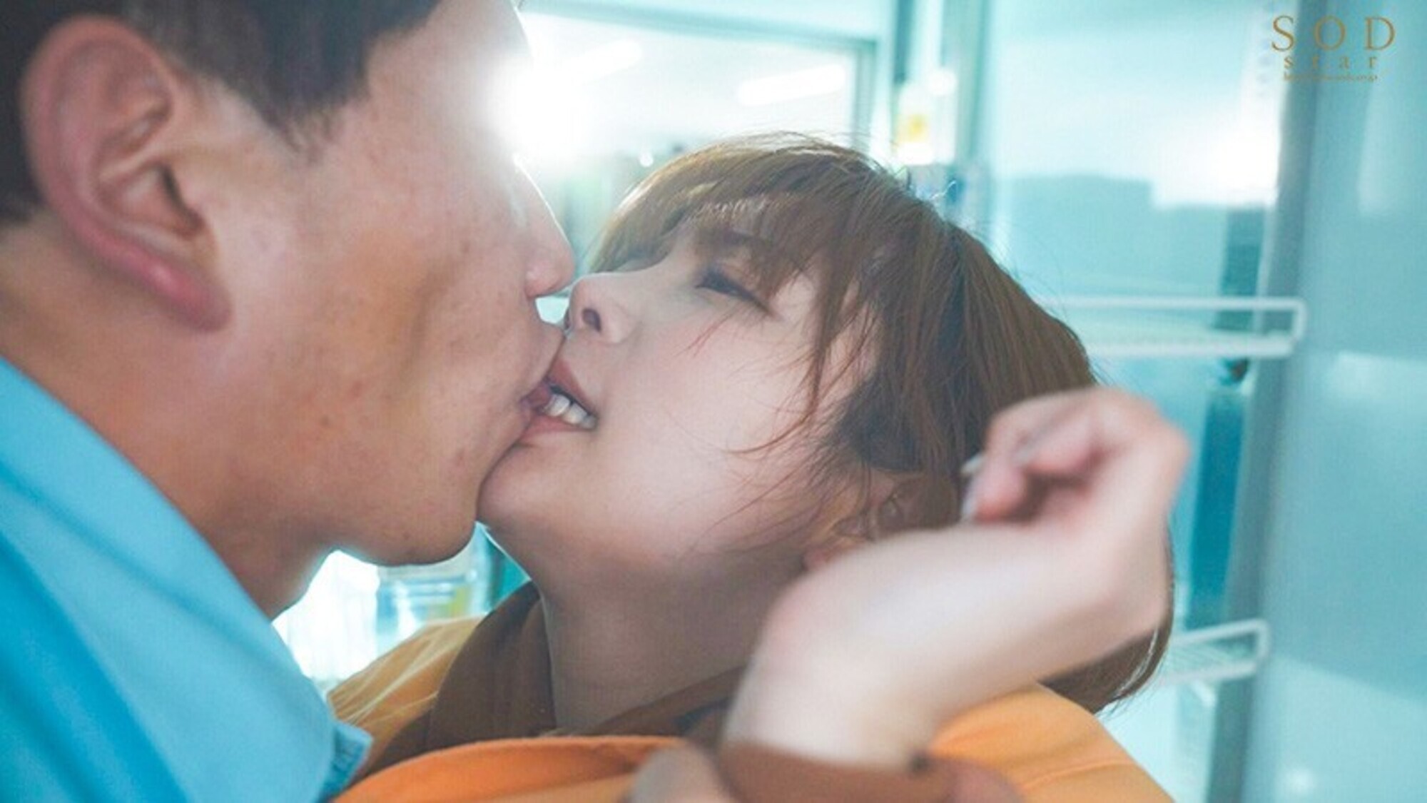 『学生時代のセクハラが忘れられなくて・・・。』結婚2年目の主婦が十数年ぶりにもう一度犯されたくてバイトしていたコンビニの絶倫先輩に会ってしまった。 紗倉まな 画像6