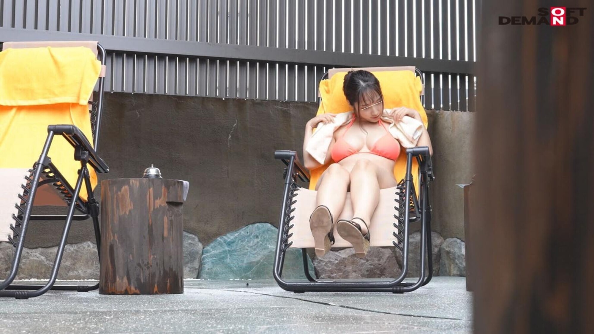サウナを訪れた「ととのいたて」で清々しい気分のサ活OLに媚薬をたっぷり塗ったチ●ポで即ハメしたらアヘ顔で痙攣するほど感じてイキまくった