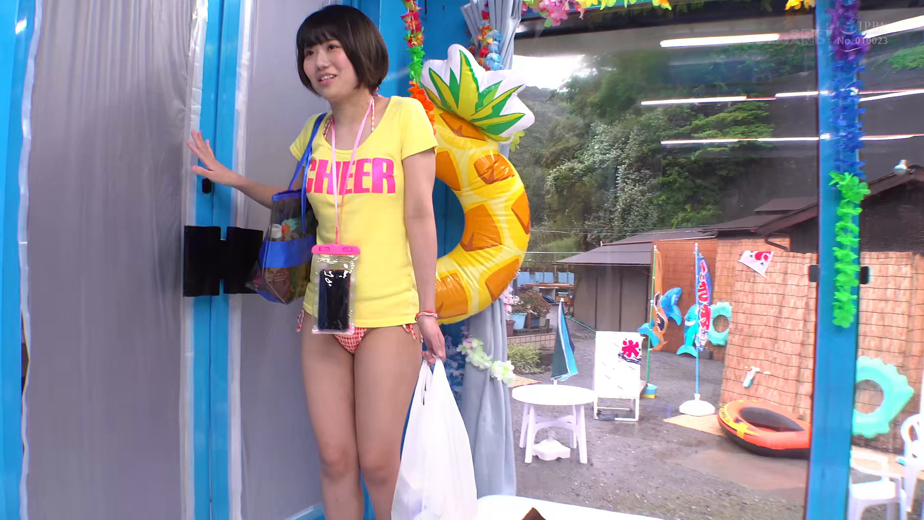 マジックミラー号 2023夏 素人ビキニ娘【かほ】 画像1