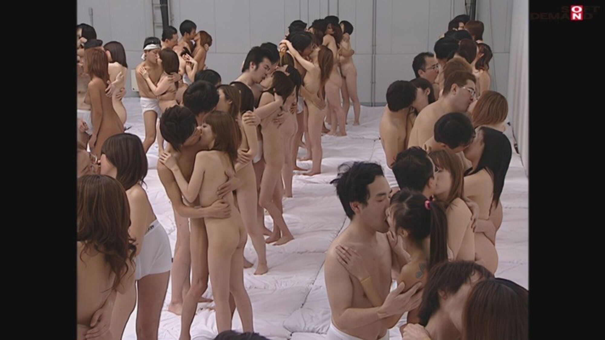 【 AI リマスター版 】SODcreate 人類史上初!!超ヤリまくり!イキまくり!500人SEX!! 画像5