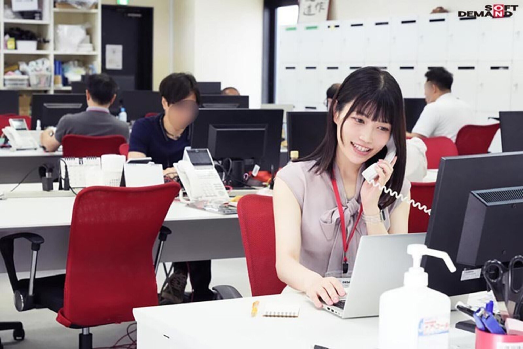 おっとり癒し系･･･でも、SEXの時はめっちゃ乱れる敏感体質の石川さんに突撃！即ハメ3本番！ 人事部 中途2年目 石川陽波