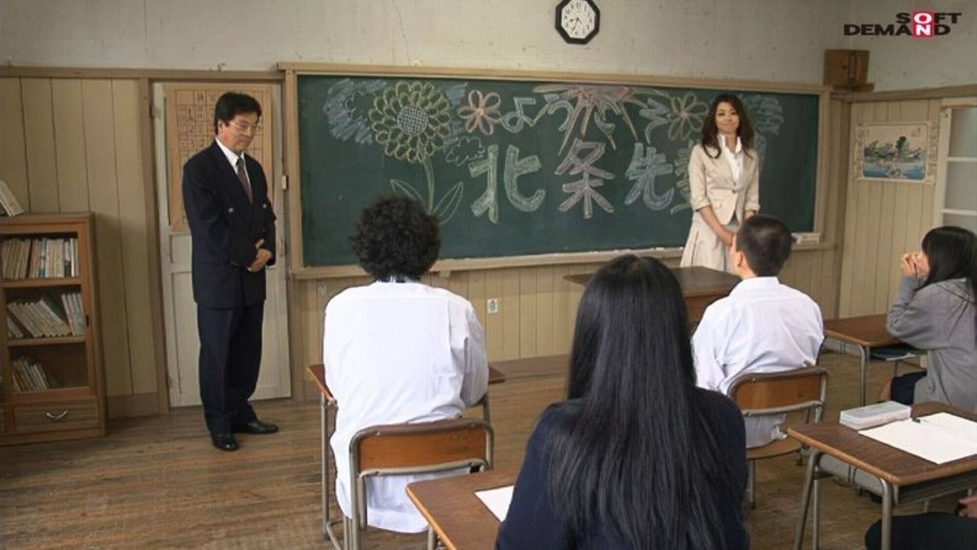 【 AI リマスター版 】卒業生で一番の有名人AV女優北条麻妃が母校の教壇に立つ