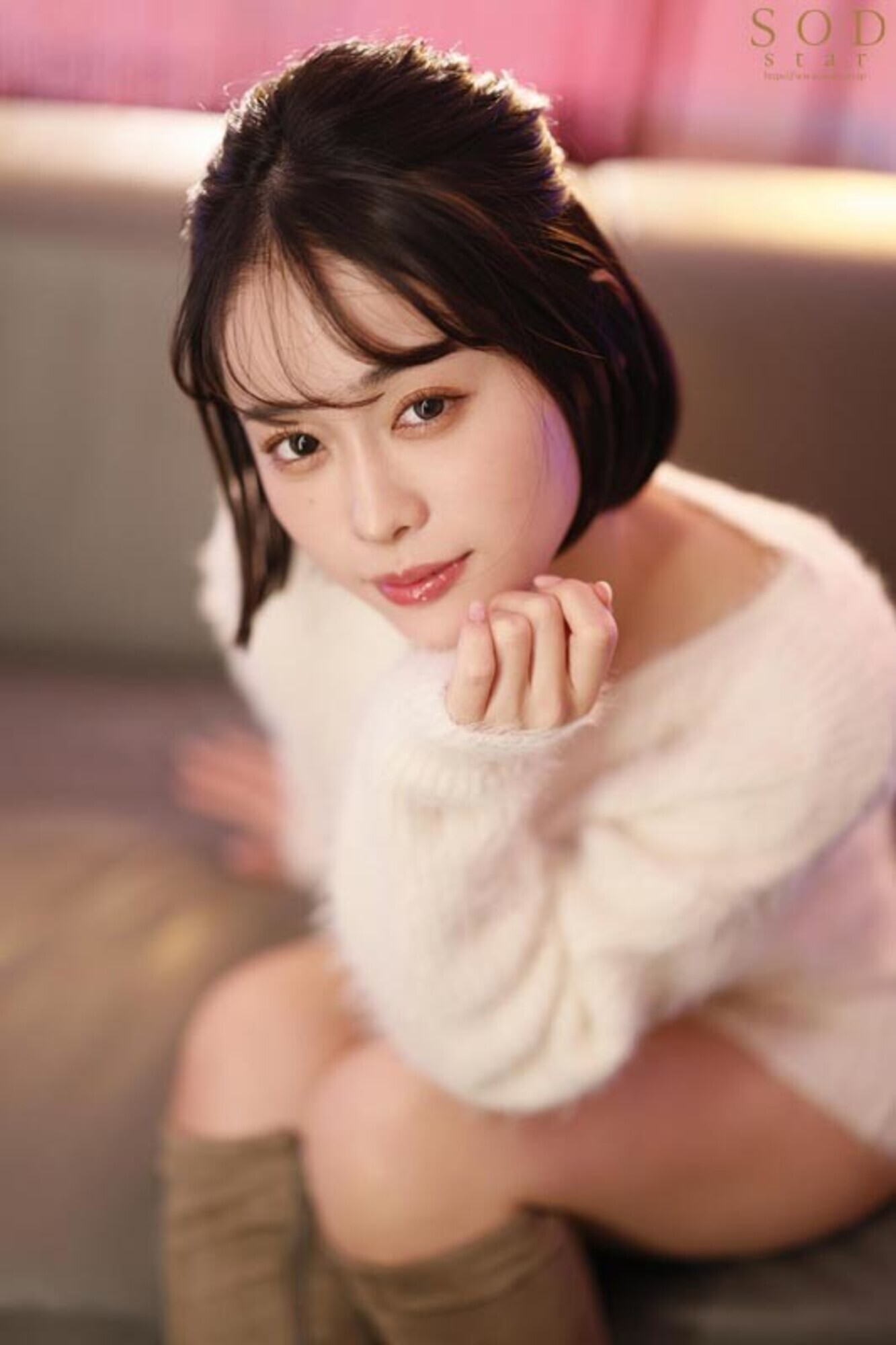 超イイ女のラウンジ嬢に誘惑されて店内で理性ブッ飛び腰フリまくり生ハメ中出し！ MINAMO