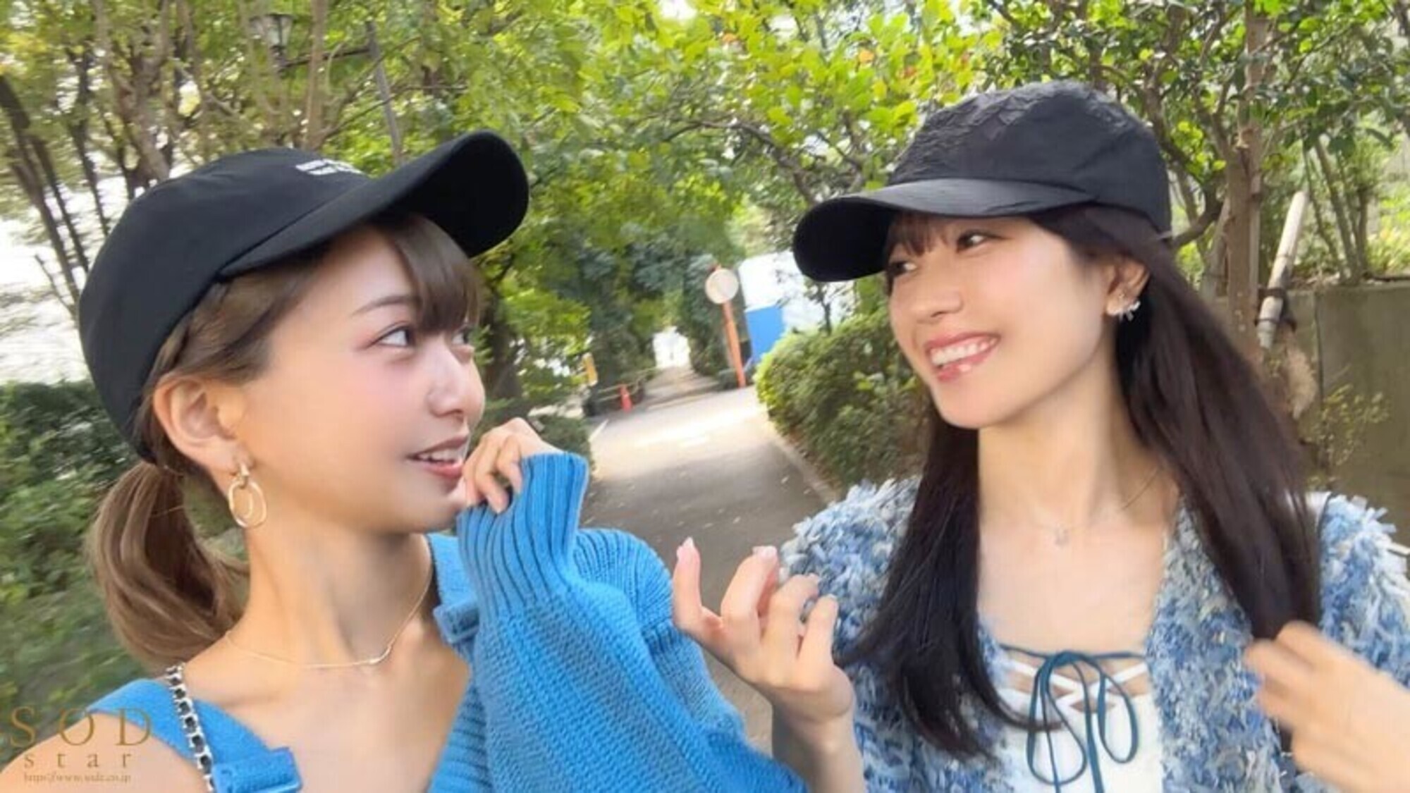 小湊よつ葉×星乃莉子 SODstarビンカン体質2トップが初共演 レズ解禁 W中出し 禁欲明けの性欲解放チートデイ 【特典版】 画像3
