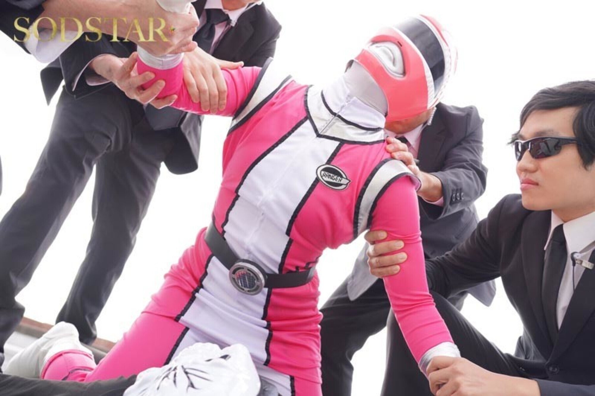 【特典版】【機密情報File】ピンクレンジャー戦闘後の解放SEX 闘争本能の余韻で戦い後の性欲は極限まで高まり絶倫になっていた MINAMO 画像3