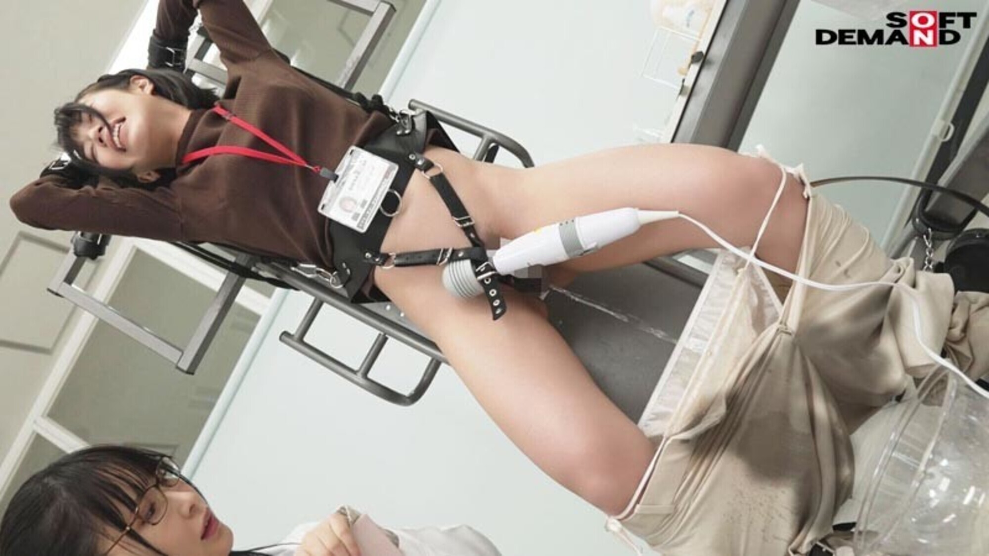 固定電マ連続お漏らし実験「膣がバグるほど刺激し続けたら?」をSOD女子社員6名が真面目に検証してみた結果オマ○コ決壊!もう限界でイキたくないはずなのにカラダが気持ち良くなろうと勝手に動いてヒクつきワギナ過剰快楽懇願 SOD性科学ラボ REPORT 19 画像7