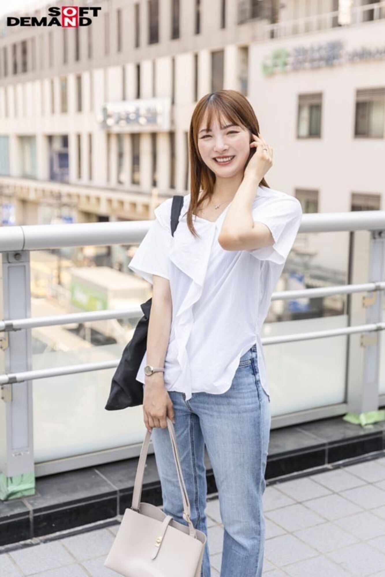 本物人妻13名の緊張と背徳感溢れる初セックスを合計13SEX収録 総集編10時間 画像8