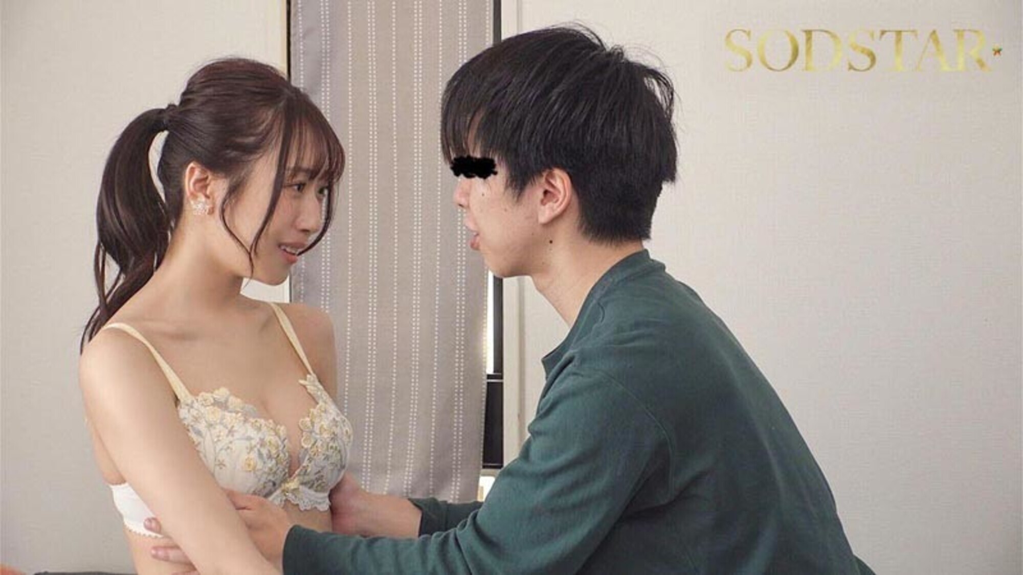 福岡で一番エロくて愛される女優になるために、福岡在住の素人男性宅に突撃訪問!初々しい羽衣ちゃんを発射無制限でデリバリー! 天神羽衣 画像2