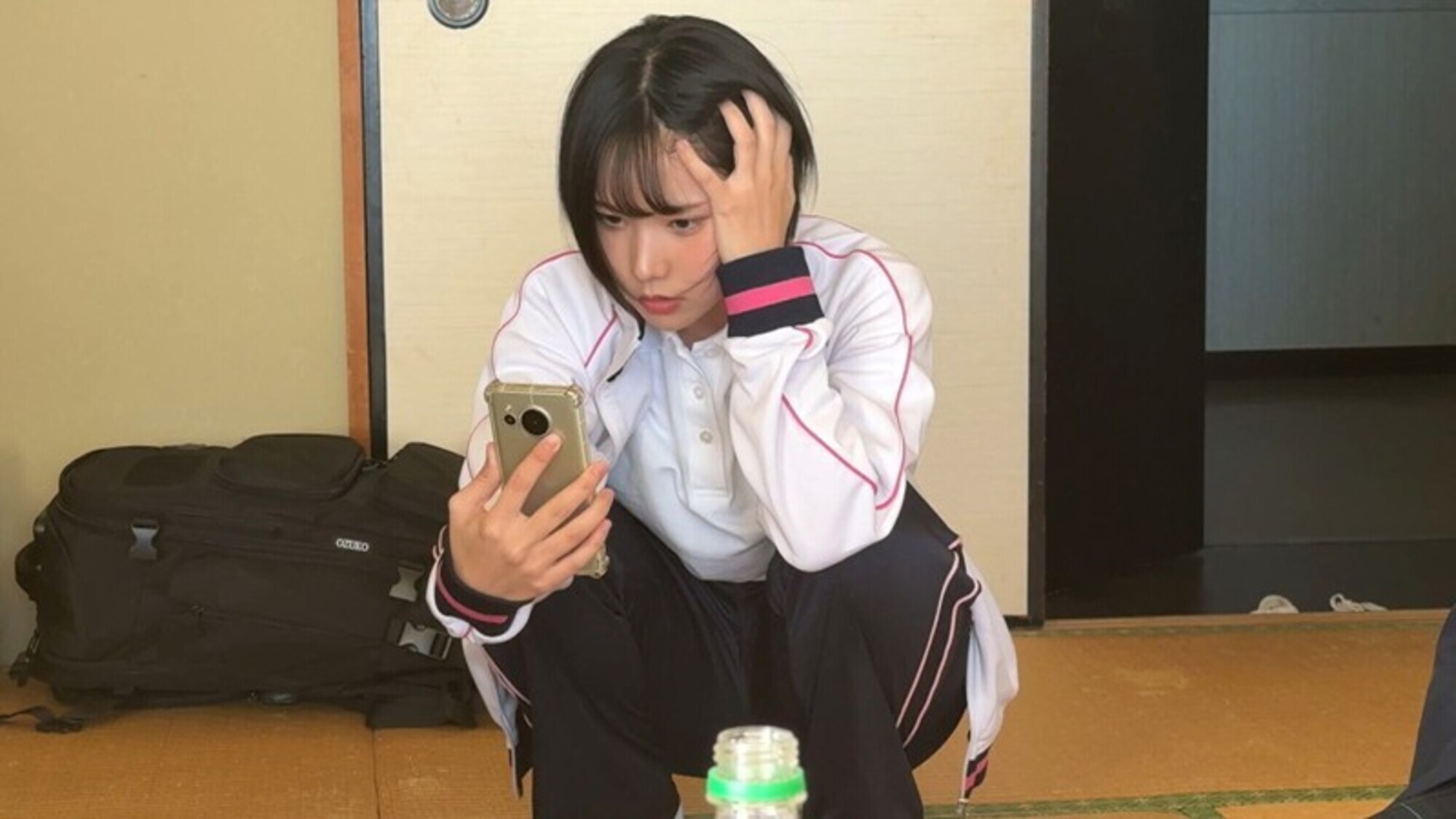 えwww遠征中、ボーイッシュな新人担任に憑依したったww 実は超敏感ムッツリ体質だった事が発覚www 俺(柴崎)のカラダを使って消灯後男子連中とエロいことしまくった大絶頂おふざけ記録。 柴崎はる 画像3