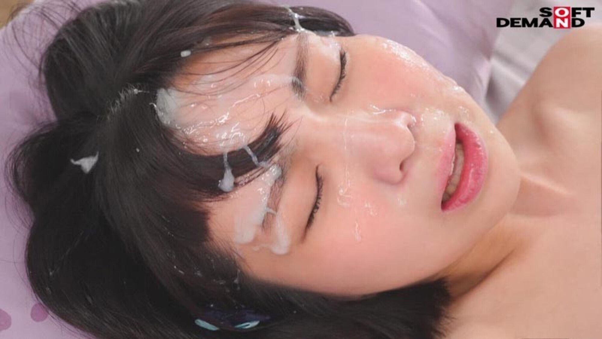 大量顔射ぶっかけ52発!私の顔、カラダを汚して乱してください。 斎藤かさね 画像15