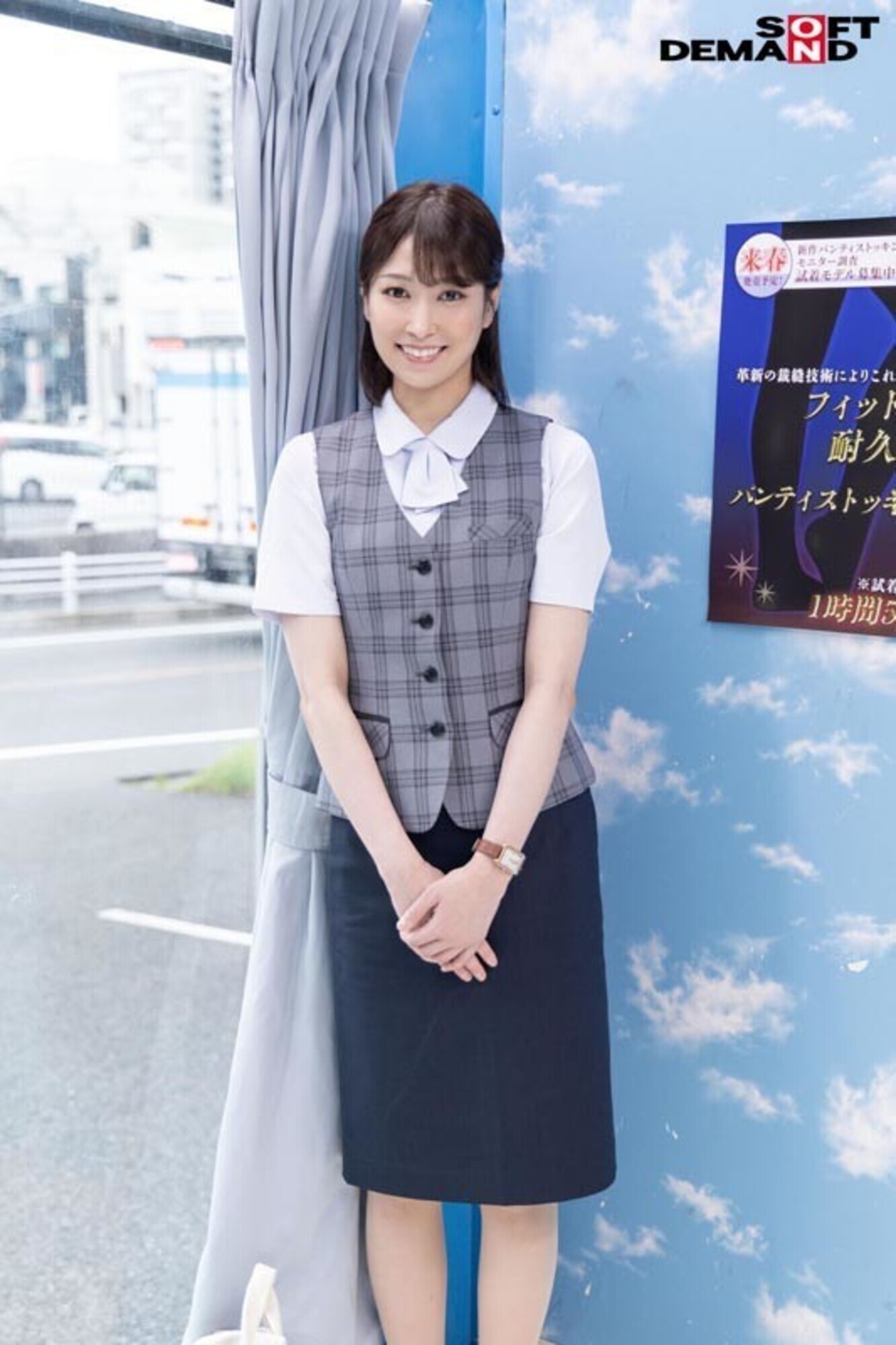 【働くプリケツお姉さん限定】「黒パンストのモニター調査」と称してぬるぬるローション素股耐久テスト！･･･のはずが、破けた隙間からぬぷっと生挿入！無許可中出し！ 画像2