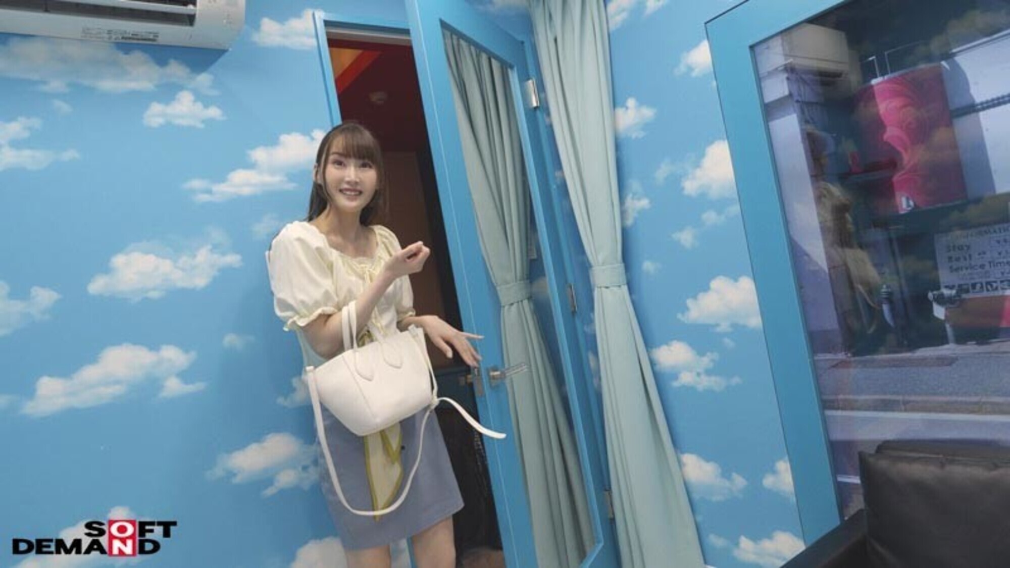 【初撮り】清楚なルックスと強すぎる性欲のギャップがエぐいドラックストアバイトのドスケベ女子大生、地元を飛び出し「本物のAVセックス」を体験して覚醒 かすみ 22歳 画像8