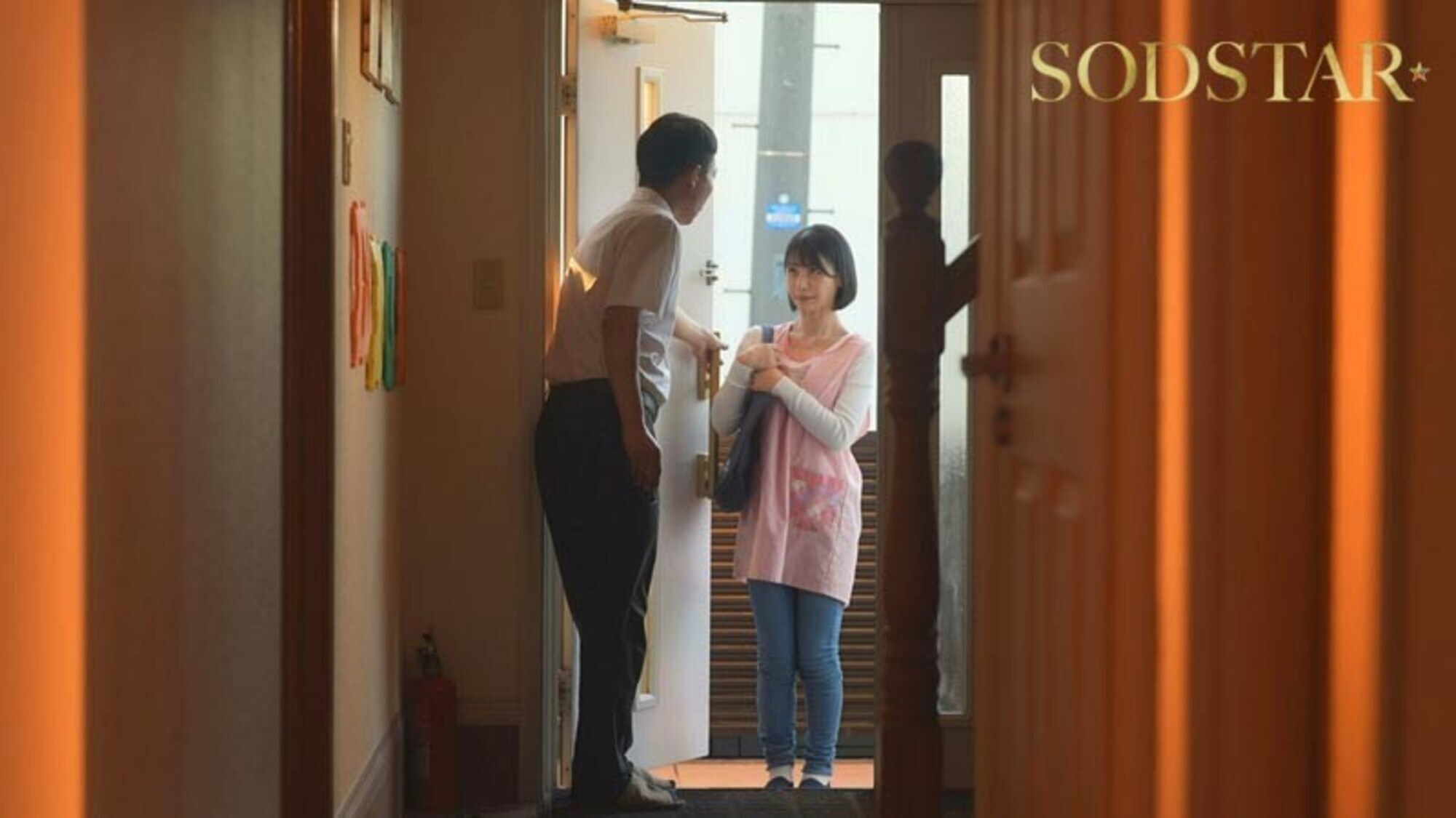 息子が通う保育園の保育士と妻子が実家に帰省中に自宅密会をして1週間ヤリまくった絶倫不倫セックス 宮島めいの見所画像3